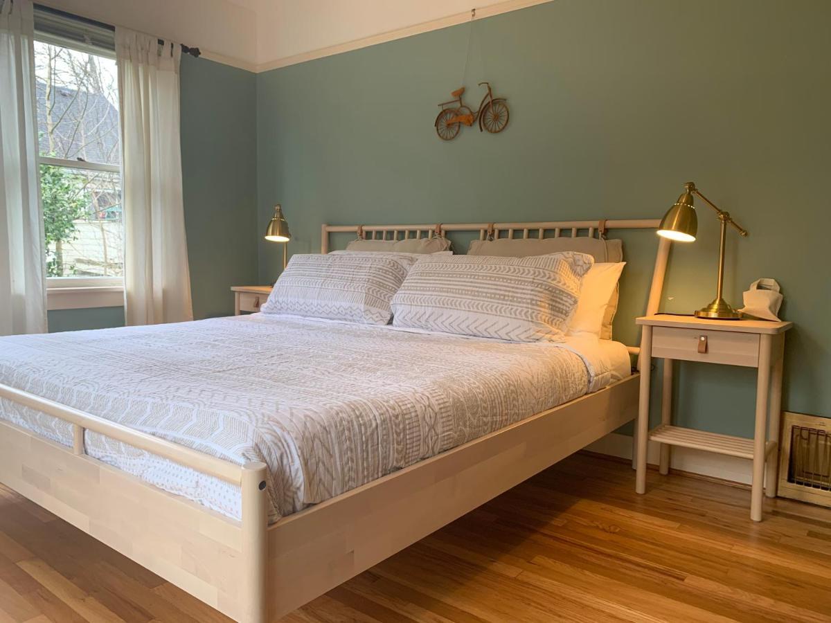 יוג'ין Riverpath Inn מראה חיצוני תמונה