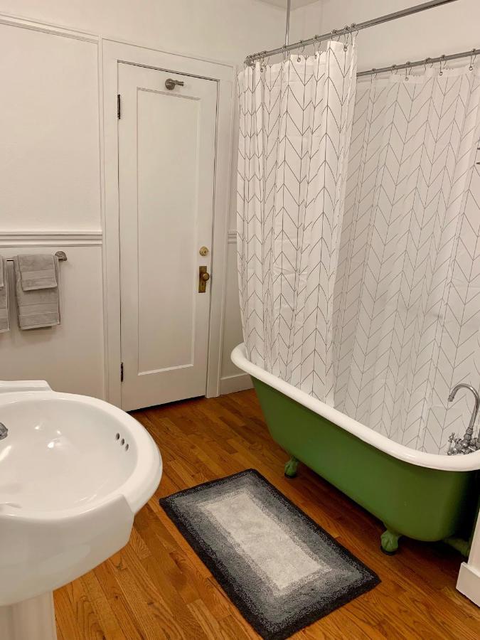 יוג'ין Riverpath Inn מראה חיצוני תמונה