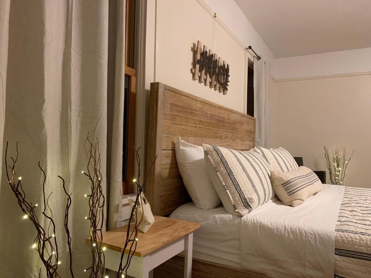 יוג'ין Riverpath Inn מראה חיצוני תמונה