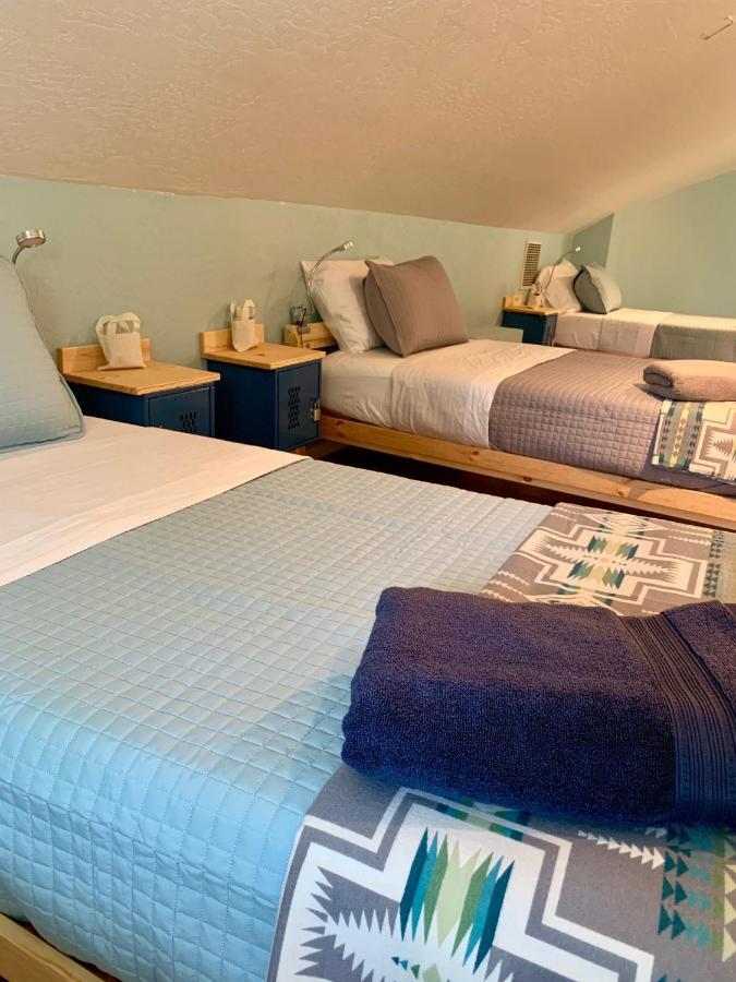 יוג'ין Riverpath Inn מראה חיצוני תמונה